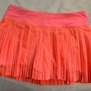 NWOT LULULEMON pleat to the street Tennis Skirt